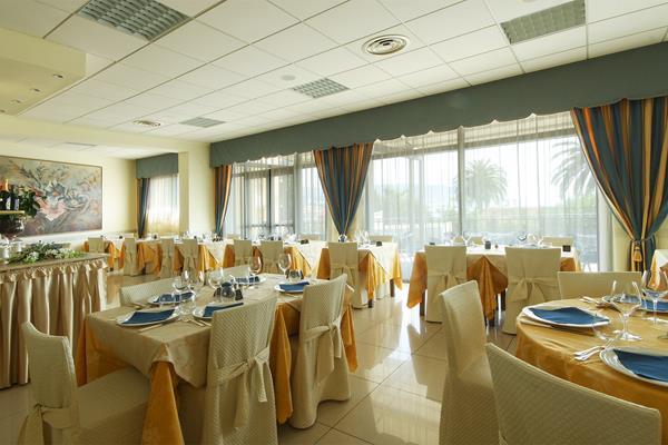 Piccolo Hotel 디아노마리나 외부 사진